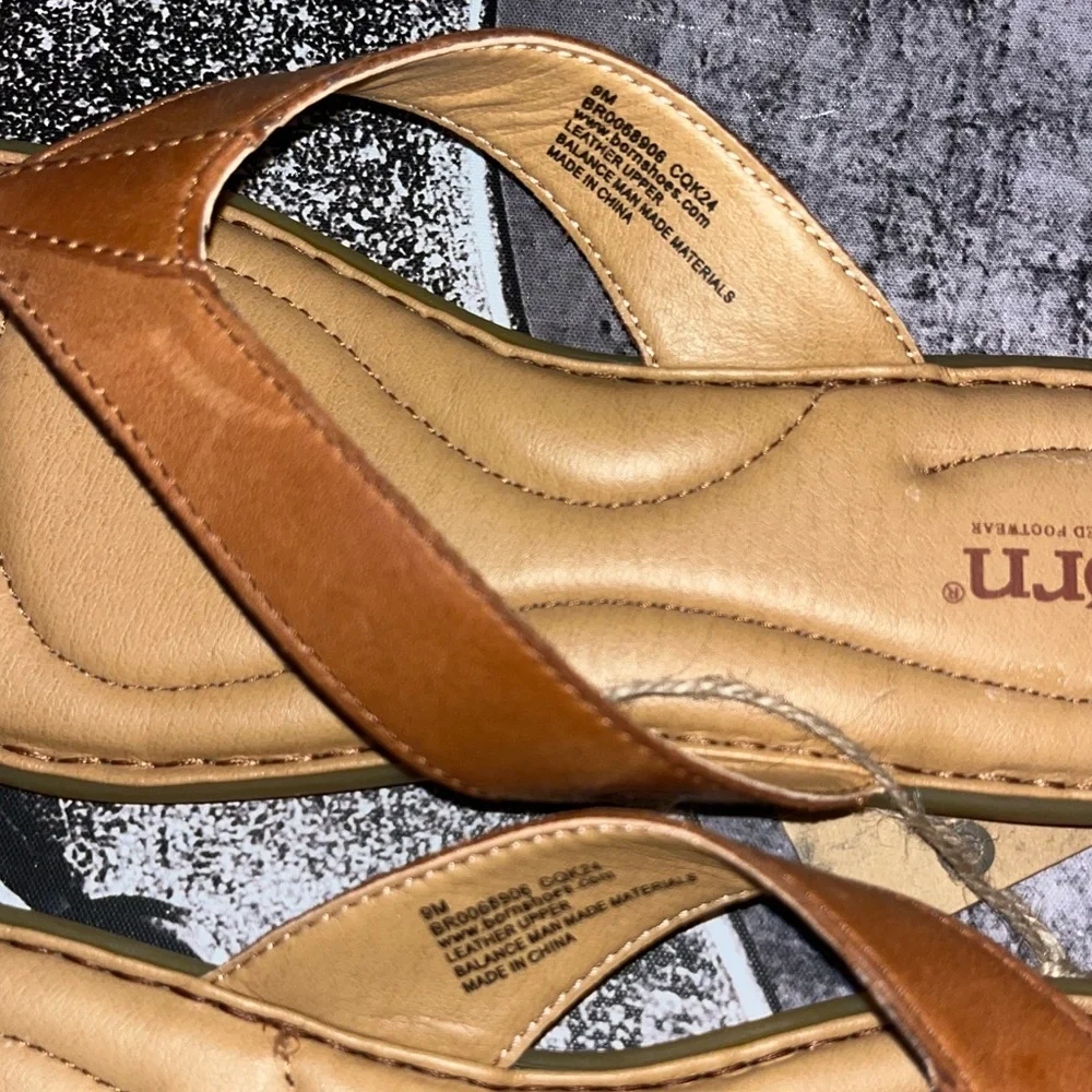 NWT Born Ciara Sandals